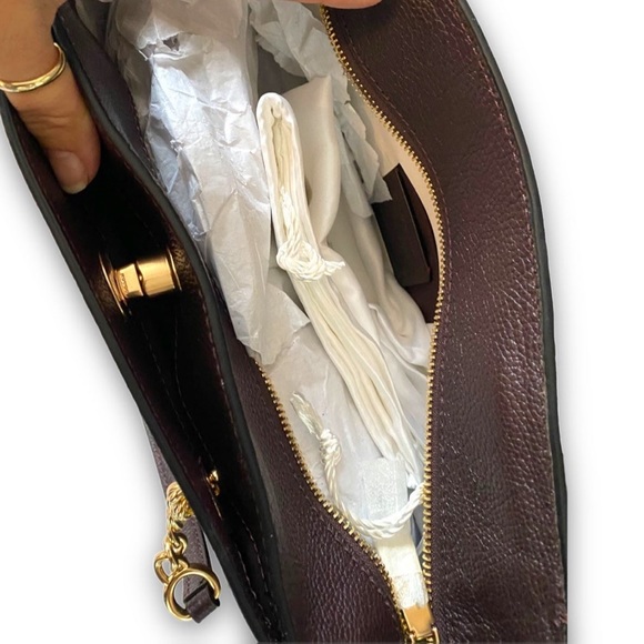 NEW WITH TAGS! Authentic COACH Oxblood Pebble Leather Turnlock Chain Tote Bag! - Picture 15 of 16